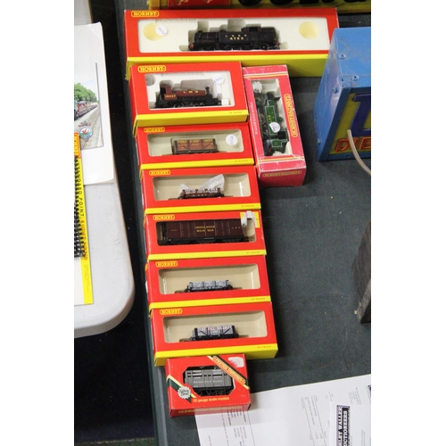 203 - A LARGE COLLECTION OF MODEL RAILWAY ITEMS TO INCLUDE SIX AS NEW BOXED PALITOY OO GAUGE LOCOMOTIVES A... 