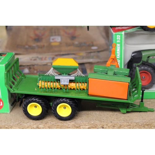 219 - FIVE SIKU 1:32 SCALE FARM MODELS TO INCLUDE A FENDT 930 VOLVO TRACTOR (AS NEW IN BOX), A FLAT BED TR... 