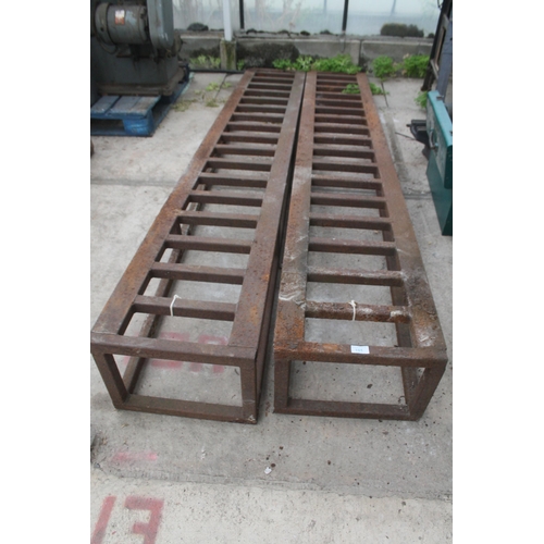 101 - 2 HEAVY DUTY RAMPS  NO VAT