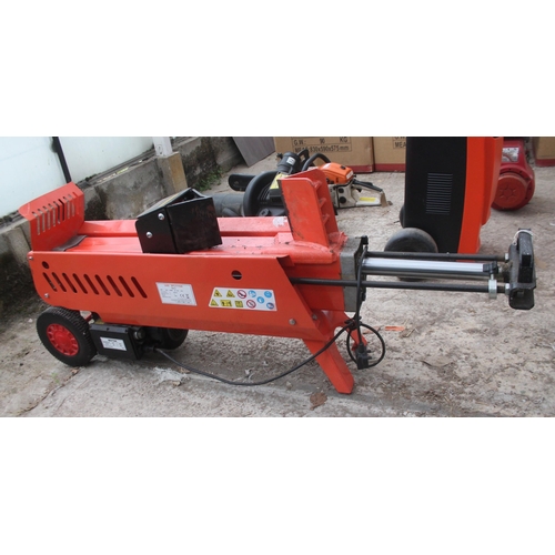 20 - 7 T LOG SPLITTER NO WARRANTY NO VAT