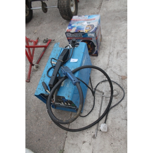 46 - CLARKE WELD 100E MK2 MIG WELDER + CLARKE ARC HEADSHIELD NO VAT