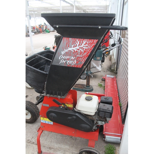 48 - CHIP AND SHREADER ROVER HONDA 5.5 HP WORKING ORDER  NO VAT