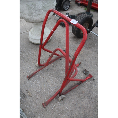 49 - PADDOCK STAND & FRONT LIFT  NO VAT