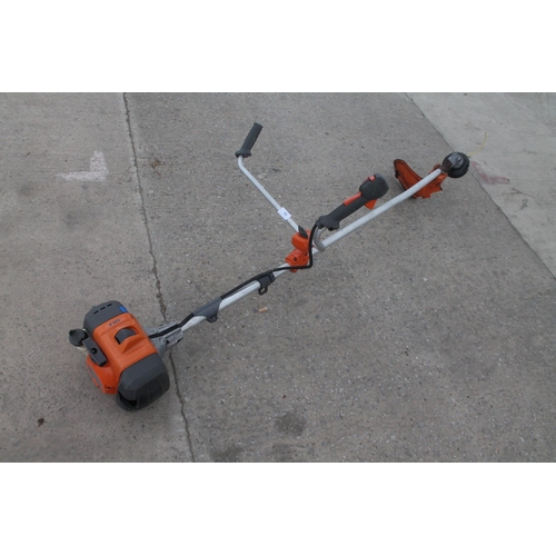 86 - HUSQVARNA 131 STRIMMER  NO VAT