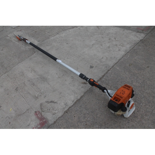 89 - STIHL EXTENDABLE POLE SAW NO VAT