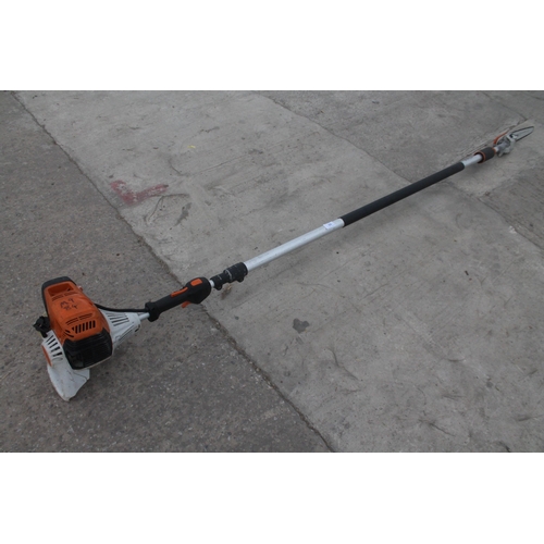 89 - STIHL EXTENDABLE POLE SAW NO VAT