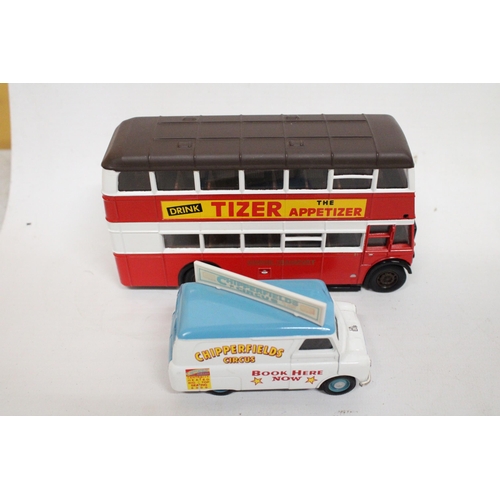 594 - THREE VINTAGE DINKY TOYS TO INCLUDE A DOUBLE DECKER BUS, A MILITARY 6 WHEELED RECONNAISSANCE CAR, A ... 