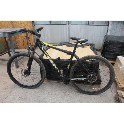 1624 - 2 ADULT BIKES  NO VAT