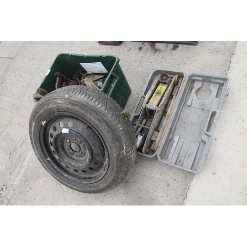 1640 - HAND TOOLS, TROLLY JACK, TYRE TO FIT TOYOTA YARIS NO VAT