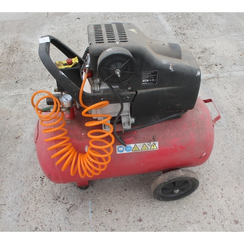 1641 - COMPRESSOR WITH ACCESSORIES NO VAT