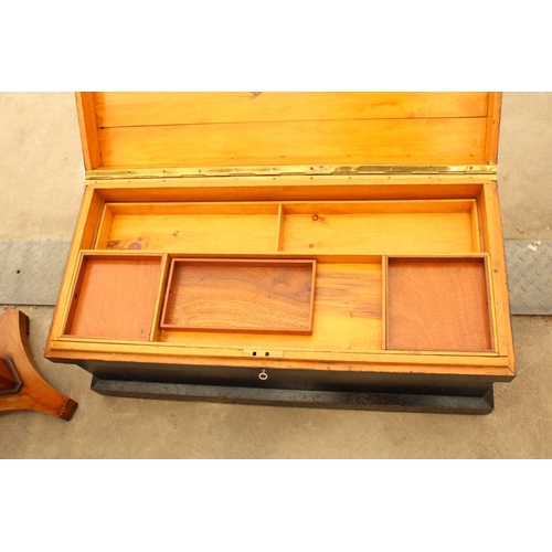 2907 - AN EARLY 20TH CENTURY CARPENTERS TOOL BOX WITH FOUR INTERNAL DETACHABLE TRAYS, 36