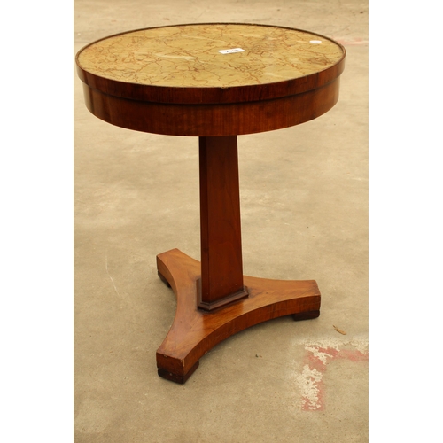 2908 - AN ART DECO BAKER FURNITURE OCCASIONAL TABLE WITH MARBLE EFFECT TOP, 16