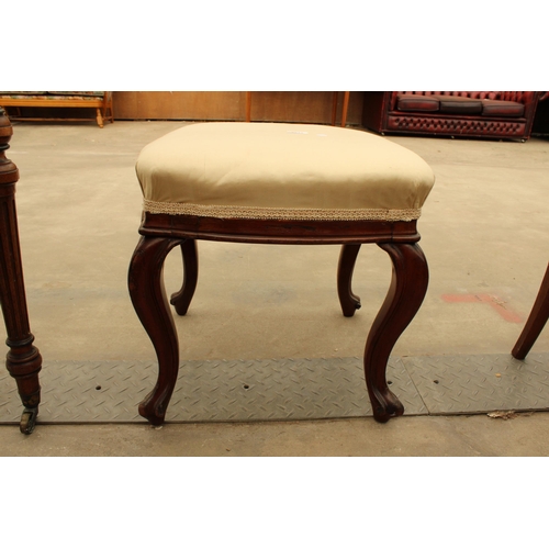 2912 - A VICTORIAN MAHOGANY STOOL ON CABRIOLE LEGS