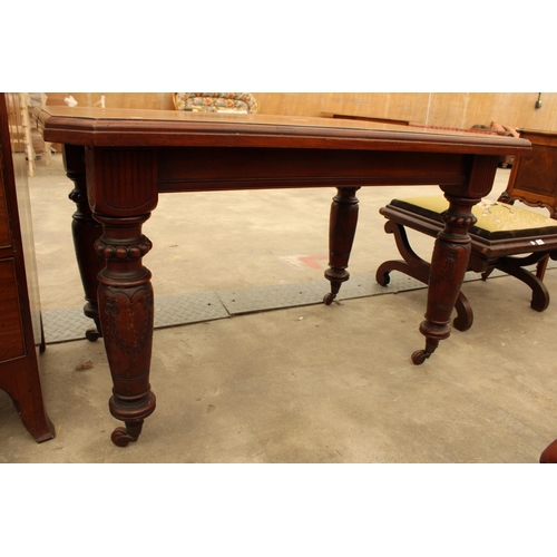 2916 - A VICTORIAN MAHOGANY DINING TABLE WITH CANTED CORNERS, ON TURNED AND FLUTED LEGS, 46 X 32