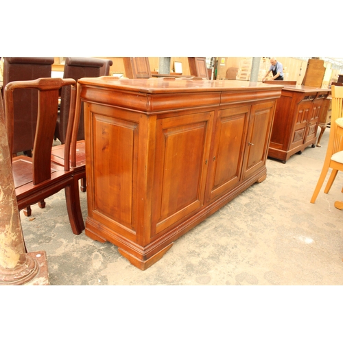 2926 - A MODERN CHERRY WOOD SIDEBOARD ENCLOSING THREE DRAWERS AND THREE CUPBOARDS, 72