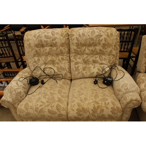 2932 - AN ELECTRIC RECLINING TWO SEATER SETEE AND CHAIR