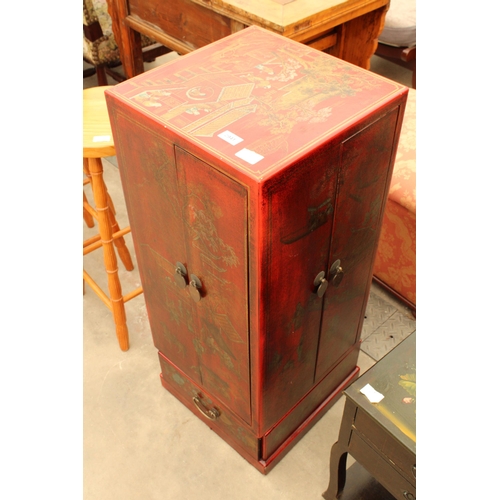 2941 - A MODERN ORIENTAL RETRO CD CABINET WITH CHINOISERIE STYLE DECORATION