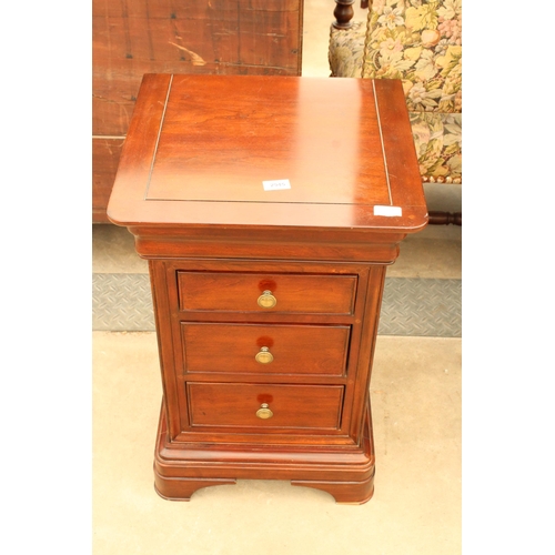 2945 - A MODERN CHERRY WOOD JOHN LEWIS CHEST OF THREE DRAWERS, 17.5