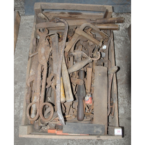 20 - SPRITTING BOX OF HAND TOOLS  + VAT