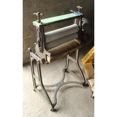 24 - EWBANK MANGLE NO VAT