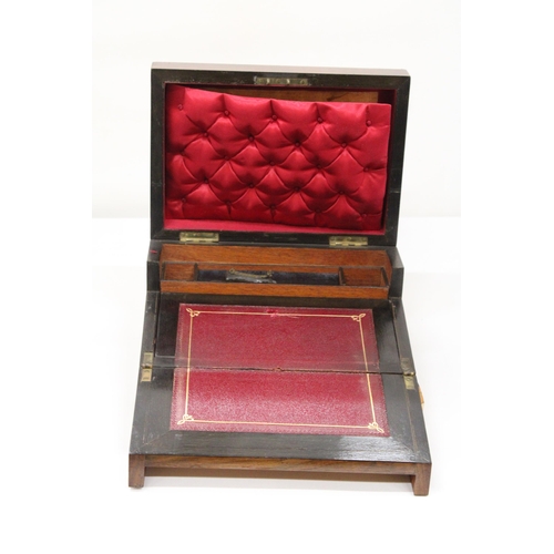 106 - A WOODEN WRITING BOX / WRITING SLOPE WITH RED LINING