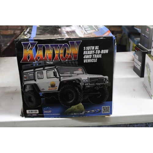 236 - AN FTX FTX5563 KANYON 4x4 RTR 1:10 XL TRAIL CRAWLER SILVER REMOTE CONTROL TRAIL VEHICLE - BOXED