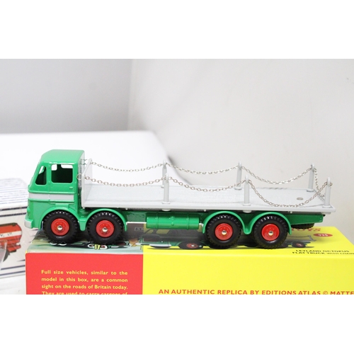 374 - TWO ATLAS DINKY MODELS TO INCLUDE, A 935 LEYLAND OCTOPUS FLAT TRUCK WITH CHAINS AND A 943 LEYLAND OC... 