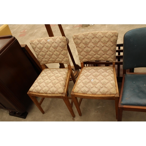 2642 - A SET OF FOUR MID 20TH CENTURY DINING CHAIRS AND ONE OTHER