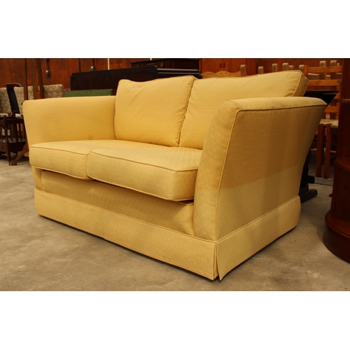 2676 - A KNOWLE STYLE TWO SEATER SETTEE