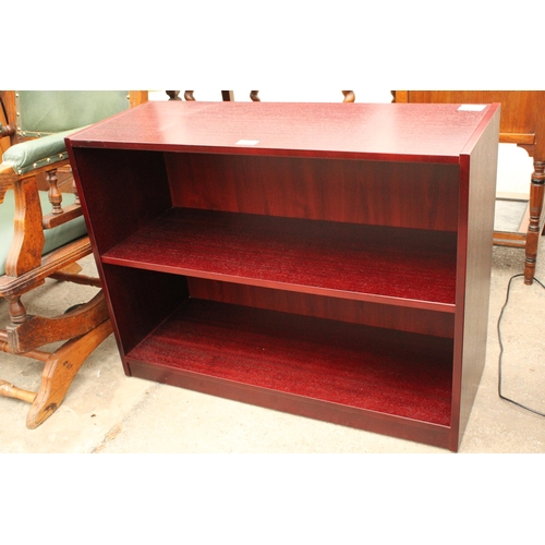 2736 - AN OPEN TWO TIER DISPLAY SHELF, 32