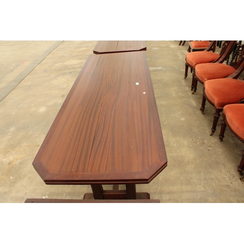 2795 - A MODERN PUB / RESTAURANT BOOTH TABLE, 72