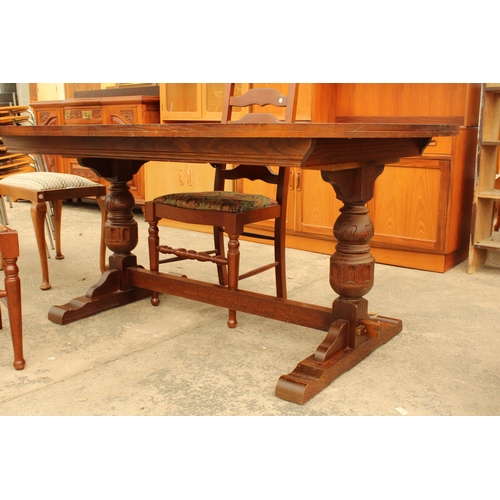 2832 - AN OAK DOUBLE PEDESTAL DINING TABLE, 68