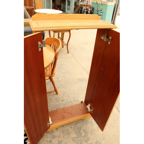 2841 - AN OAK AND INLAID TWO DOOR STORAGE CUPBOARD 27.5