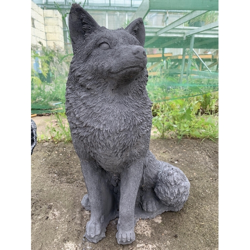 70 - ONE LARGE SEATED FOX CONCRETE GARDEN ORNAMENT WITH A/F FOOT APPROX 50CM IN HEIGHT