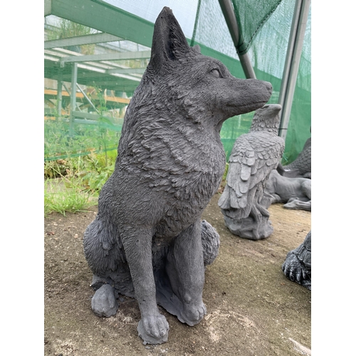 70 - ONE LARGE SEATED FOX CONCRETE GARDEN ORNAMENT WITH A/F FOOT APPROX 50CM IN HEIGHT