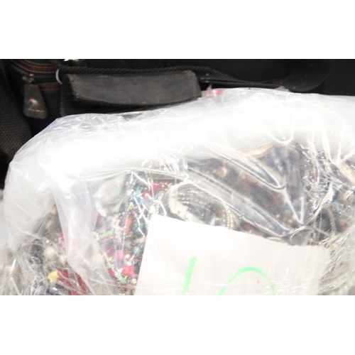 226 - A 10 KG BAG OF VINTAGE COSTUME JEWELLERY