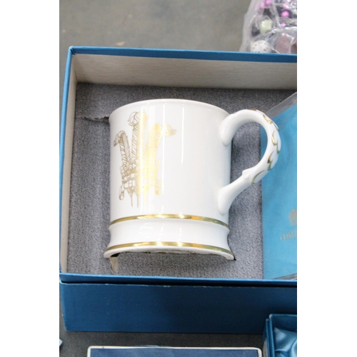 198 - THREE BOXED PIECES OF COALPORT AND ROYAL WORCESTER TO INCLUDE A TANKARD, SMALL VASE AND OMMEMORATIVE... 