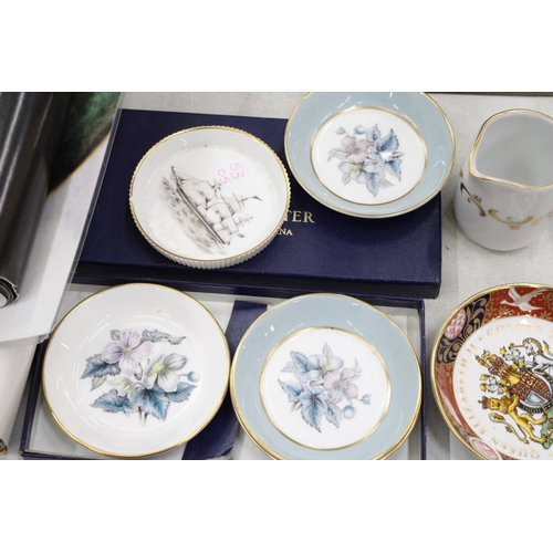 217 - NINE VARIOUS PIECES OF ROYAL WORCESTER