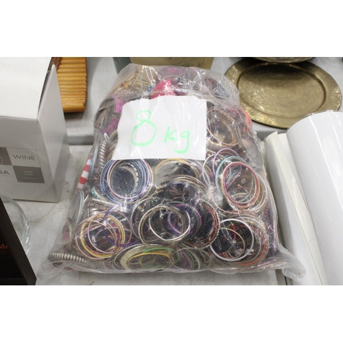 220 - AN 8KG BAG OF COSTUME JEWELLERY BRACELETS