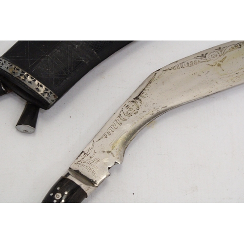 268 - 20TH CENTURY GURKHA / KUKRI KNIFE IN BLACK LEATHER SHEATH WITH TWO FURTHER KNIVES