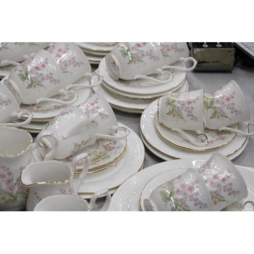 319 - A ROYAL ALBERT 'FOR ALL SEASONS' PART DINNER SERVICE TO INCLUDE A SERVING PLATE, DINNER PLATES, SAUC... 