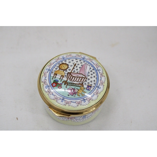 115 - A BOXED HALCYON DAYS ENAMEL MUSICAL BOX - BRAHMS LULLABY