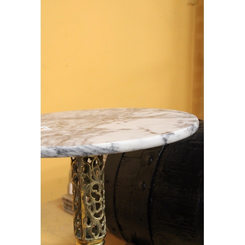 353 - A MARBLE TOP WITH BRASS STAND SIDE TABLE