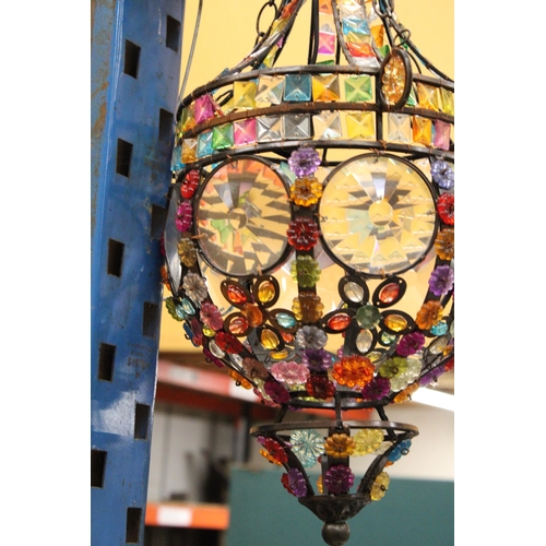 74 - A MULTICOLOURED BOHEMIAN STYLE DROP HANGING PENDANT LIGHT