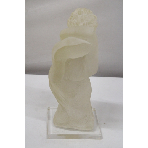 76 - AN ITALIAN SIGNED CLASSICAL STUDY FIGURE