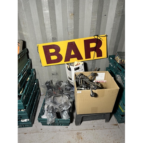 3516 - A LARGE ASSORTMENT OF BAR ITEMS TO INCLUDE A BAR SIGN, OPTIC BOTTLE HOLDERS AND BEER TAP STANDS ETC