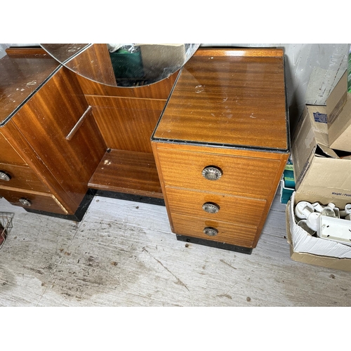 3526 - AN ART DECO STYLE PEDESTAL DRESSING TABLE WITH SIX DRAWERS AND A LARGE ROUND MIRROR