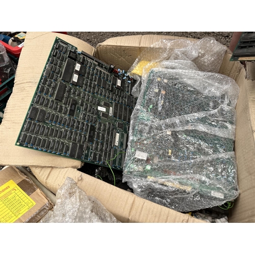 3529 - A LARGE QUANTITY OF RETRO ARCADE MACHINE GAME PCB BOARDS TO INCLUDE SONIC WINGS AERO FIGHTERS, SIDE ... 