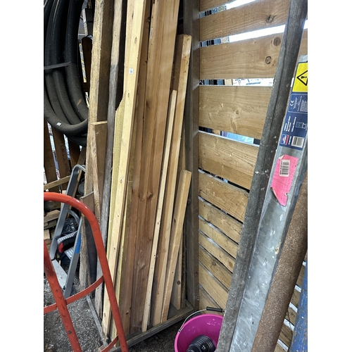 3543 - AN ASSORTMENT OF VARIOUS TIMBER