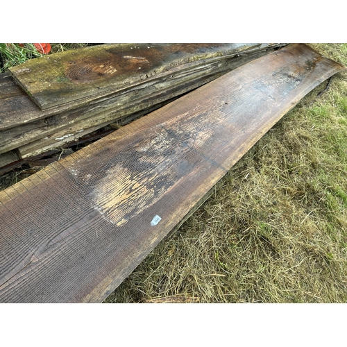 3549 - AN ASSORTMENT OF OAK PLANKS (SOME SHOWING SIGNS OF WORM)